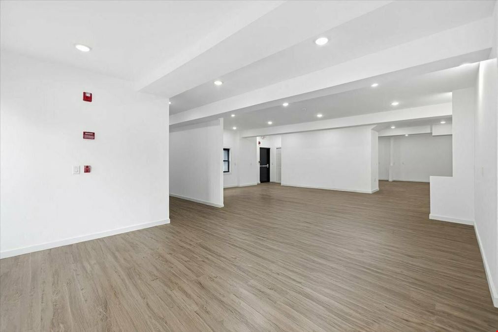 Belleville Turnpike Industrial Flex Building with Renovated Office & 25-Ft Ceilings