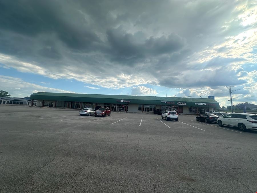 250 Cloverleaf Plaza