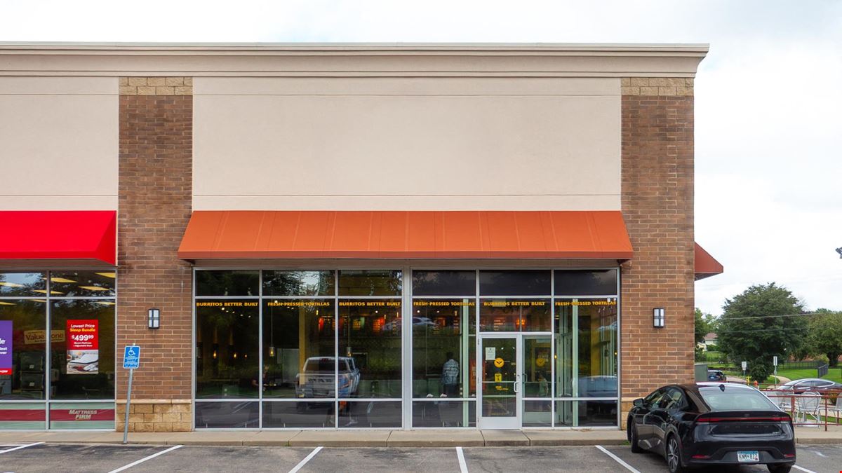 Premier Retail Visibility on Hwy 52