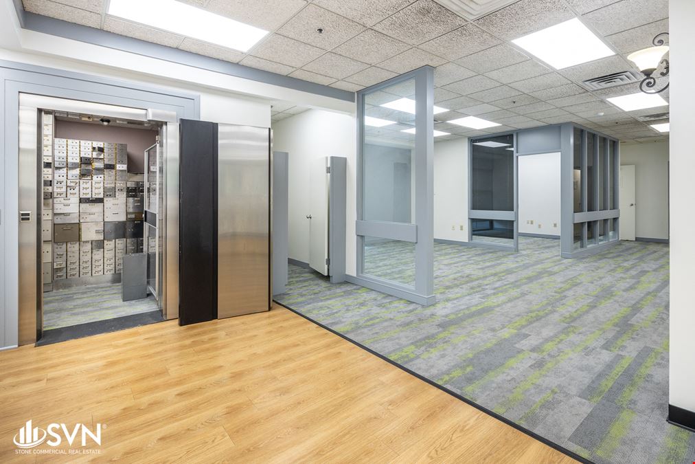 For Lease: Retail Bank Branch and Professional/Medical Office Suites