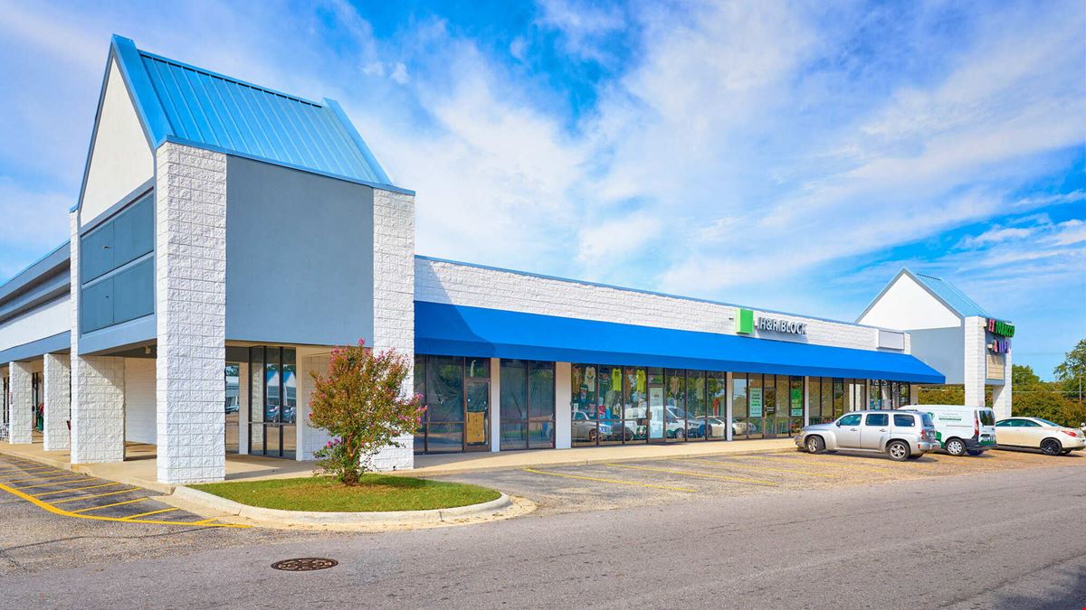 Southwind Plaza – Flexible Retail Spaces from 1,200 to 18,000+ SF