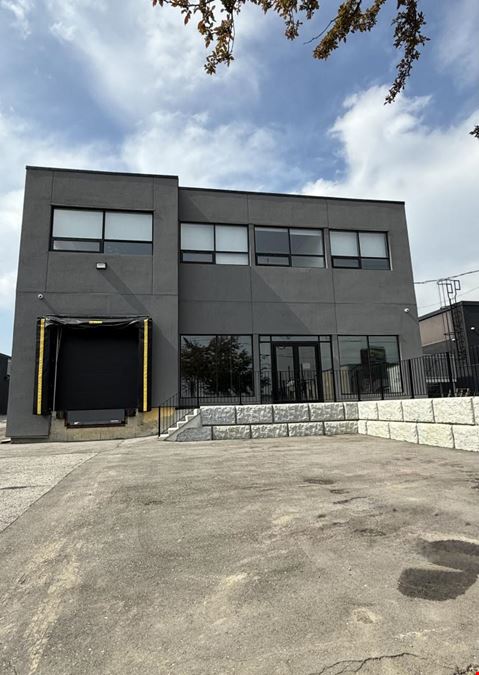 190 Bentworth Ave, North York, ON M6A 1P8