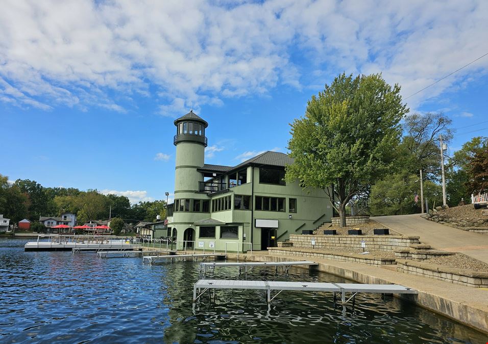 Portage Lakes Waterfront Reactivation | 3.4 Acres, 650+ Ft Frontage