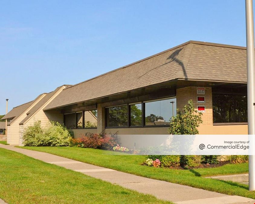 Brookhaven Executive Center - Buildings 7 & 8