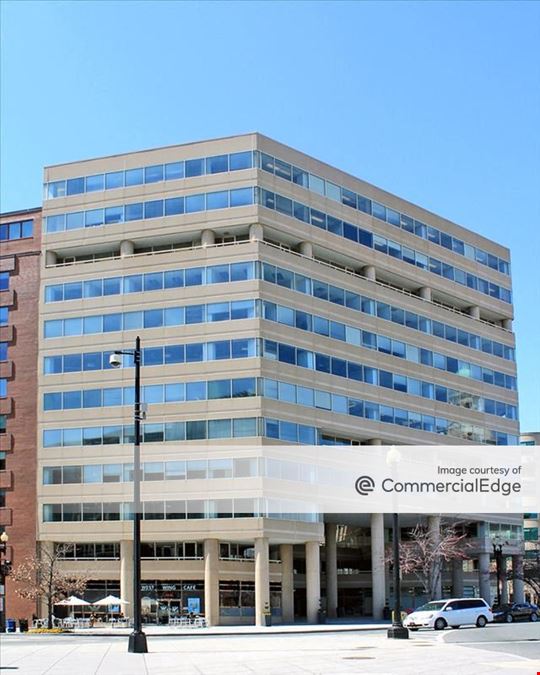 One Thomas Circle NW