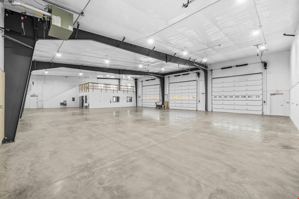 1494 S 30th St W - Loading Docks
