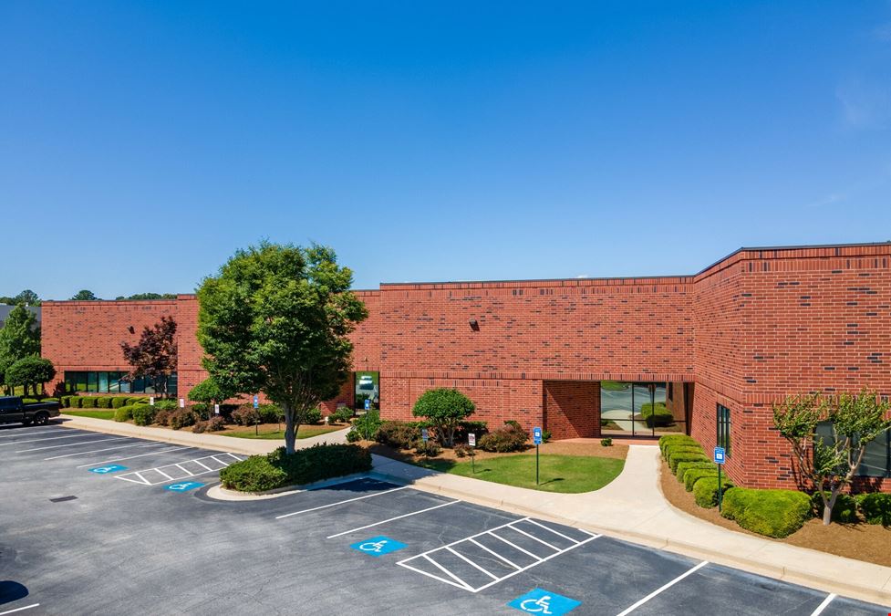 2192 Eastview Parkway Northeast