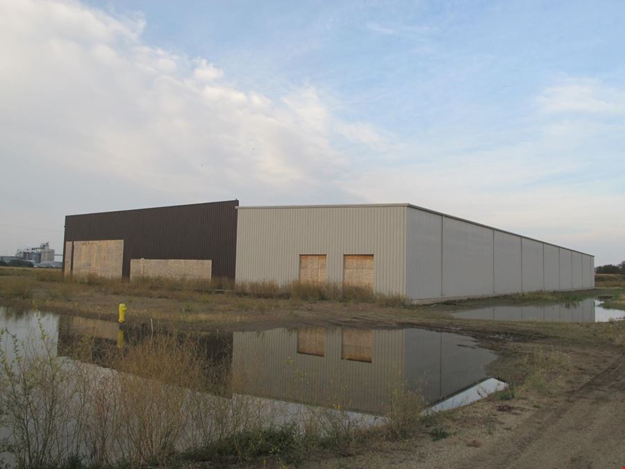 ±67,000 SF Industrial Bldg on ±24 AC