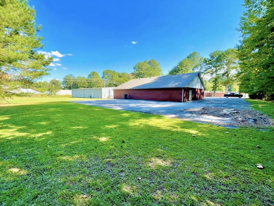 1250 Bettydale Dr