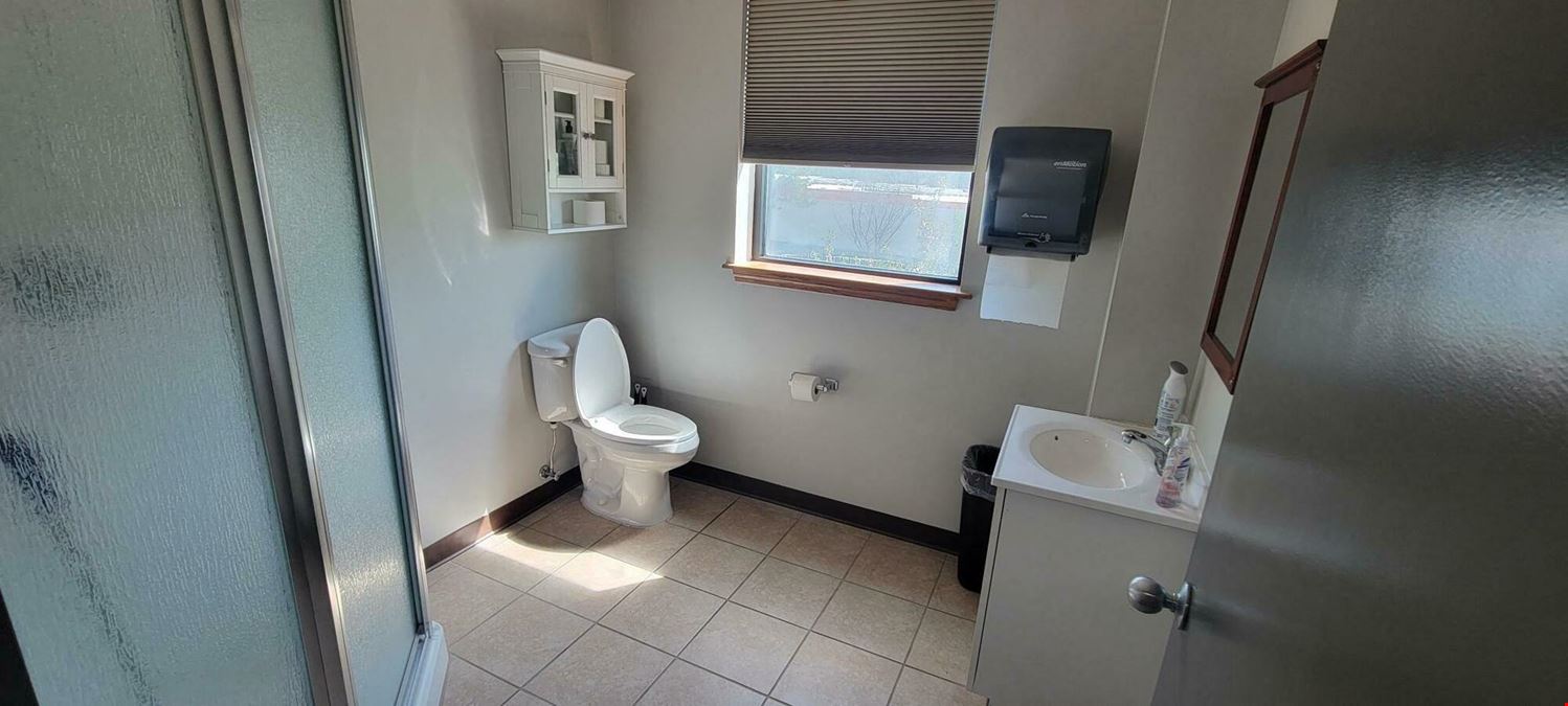 5800 Woodcliff Road - Units 101 & 102