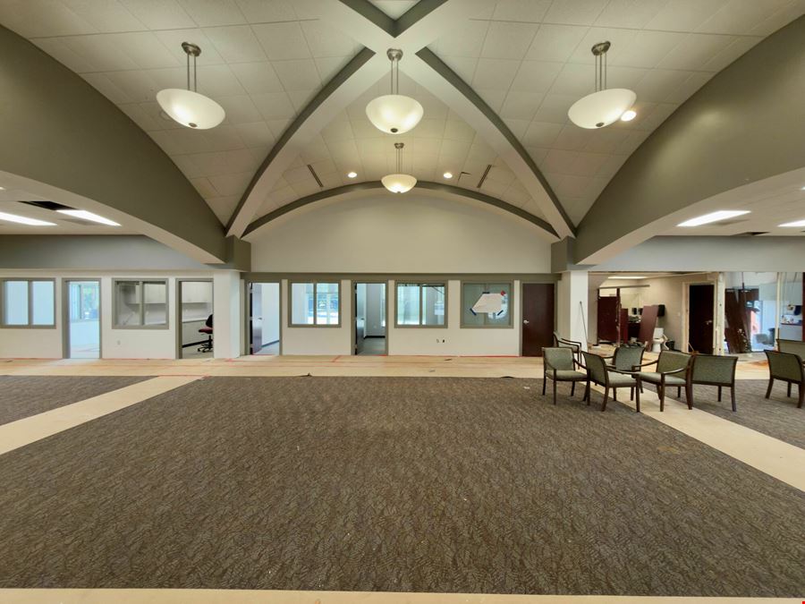 Freestanding 8,461 SF Office Building | 2.06 Acres