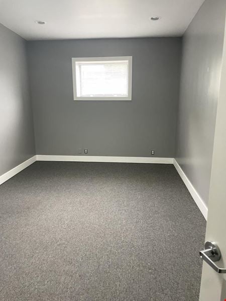 Preview of Commercial space for Rent at 628 East Parent Avenue