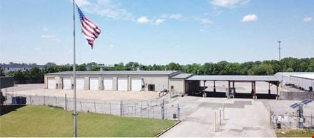 Preview of Industrial space for Rent at 5135 Lamar Ave