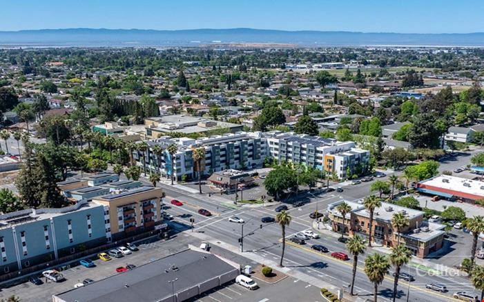 RETAIL BUILDING FOR SALE