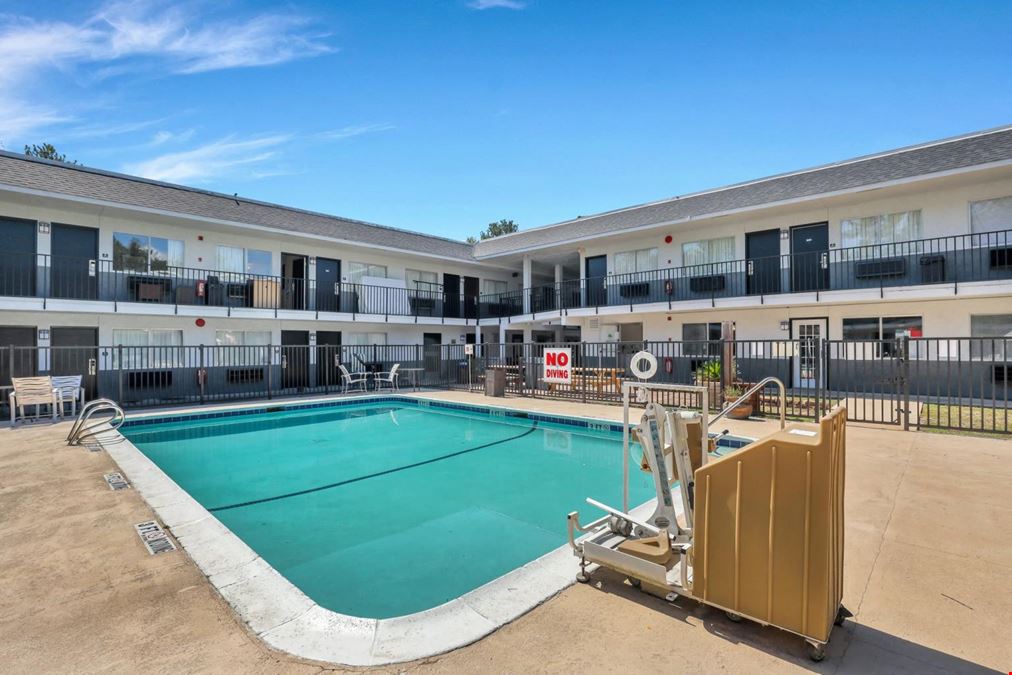 Fairbridge Inn Express 