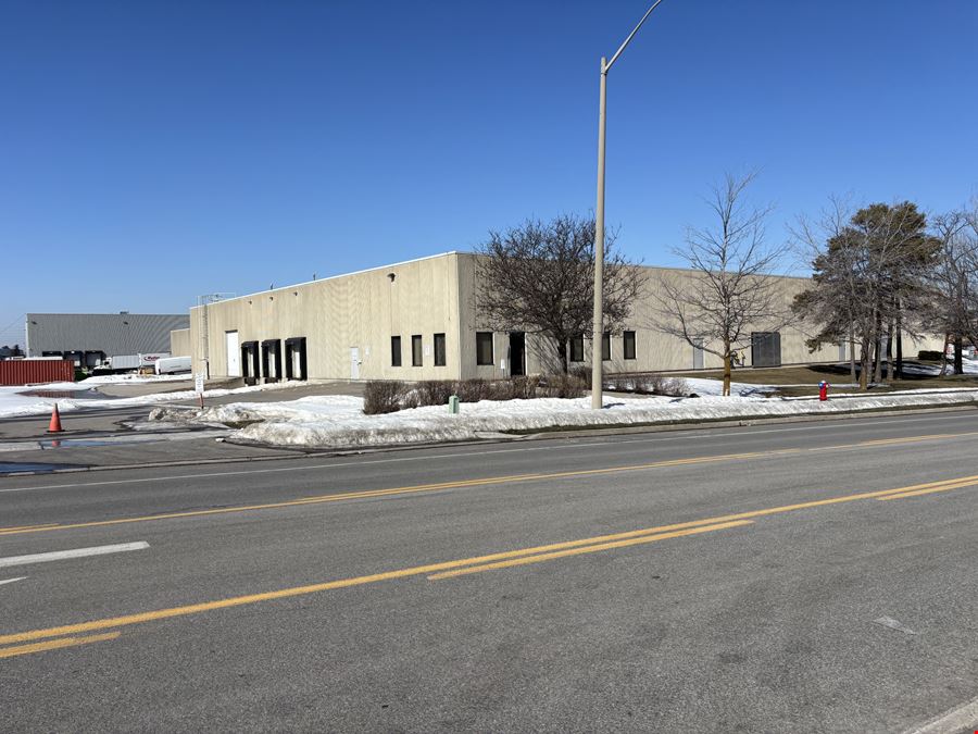 415 Traders Blvd E 