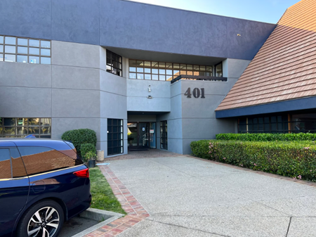 Preview of commercial space at 401 Roland Way