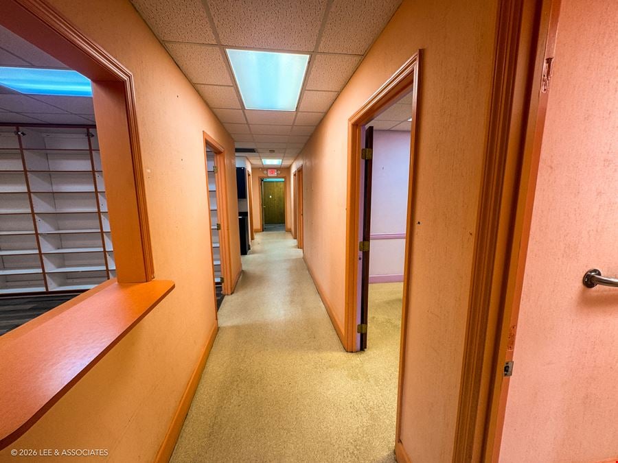 Gateway Center - 1037 West US Highway 90, Unit 11 and Unit 14