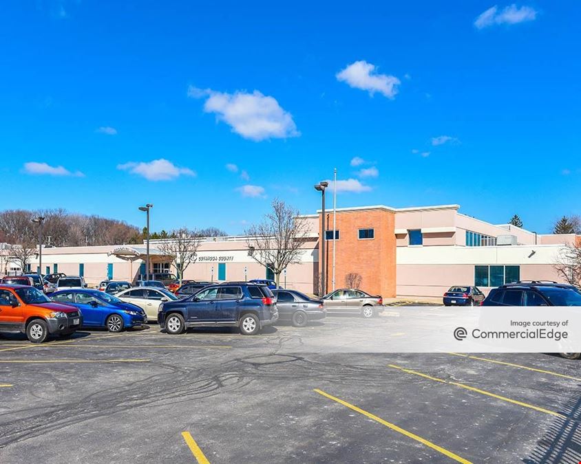 4261 Fulton Pkwy