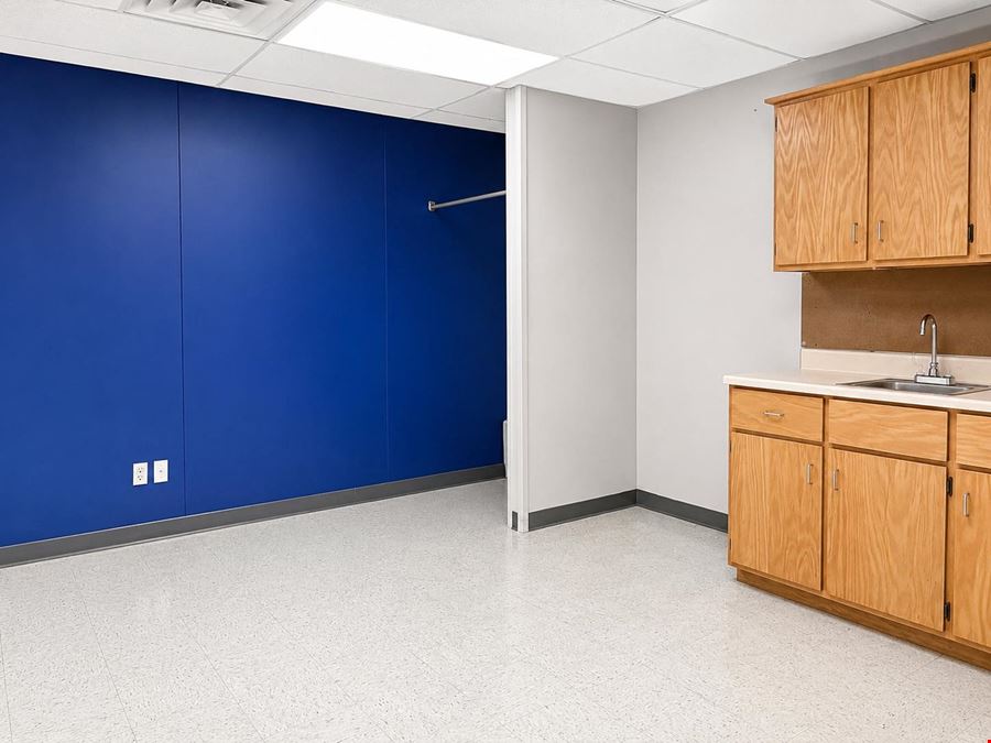 Professional Medical Office | Paris, TX
