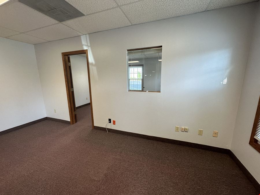 1,200 SQ.FT. OFFICE SPACE FOR LEASE