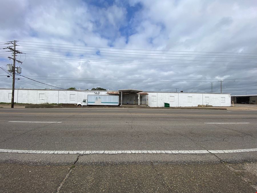 120,000 SF Warehouse
