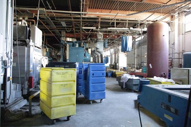 Preview of Industrial space for Rent at 8-11 37th Ave