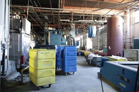 Preview of Industrial space for Rent at 8-11 37th Ave
