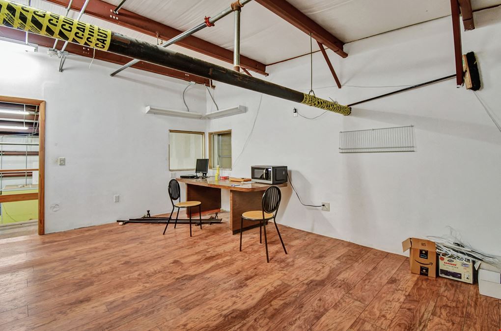 Dobbs Road Flex Warehouse Condo