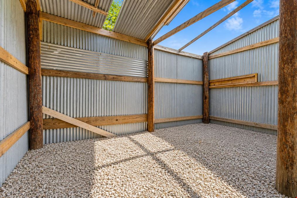 Prime Opportunity 4.276 Acres in Pearland, Texas