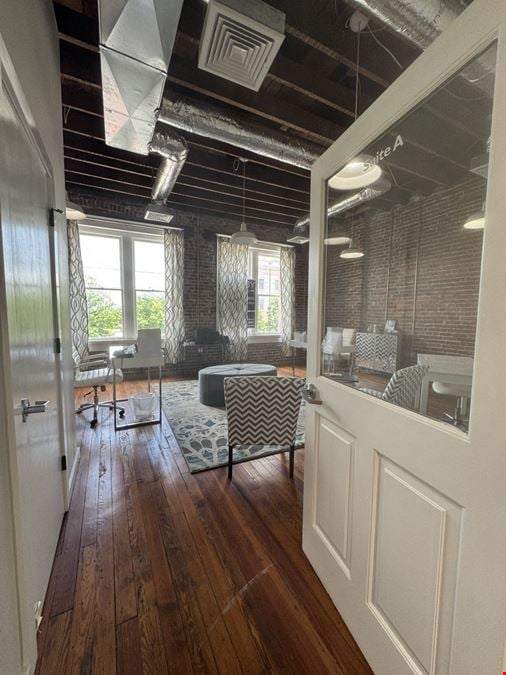 109 N State St # 11