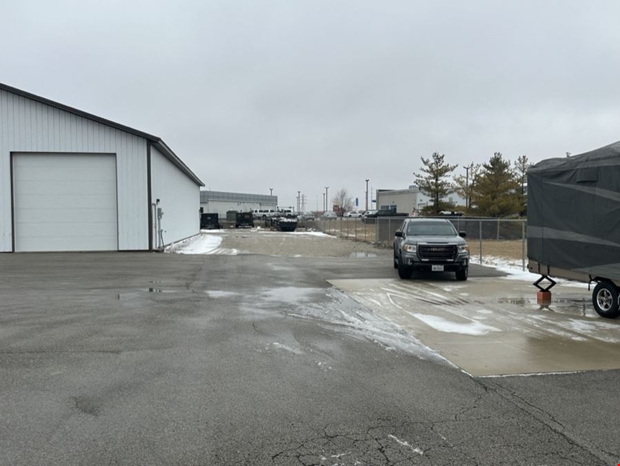 Industrial Building for Lease -- 3906 E Hospitality Lane