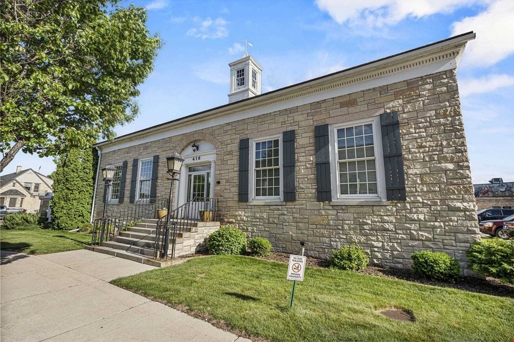 416 George St