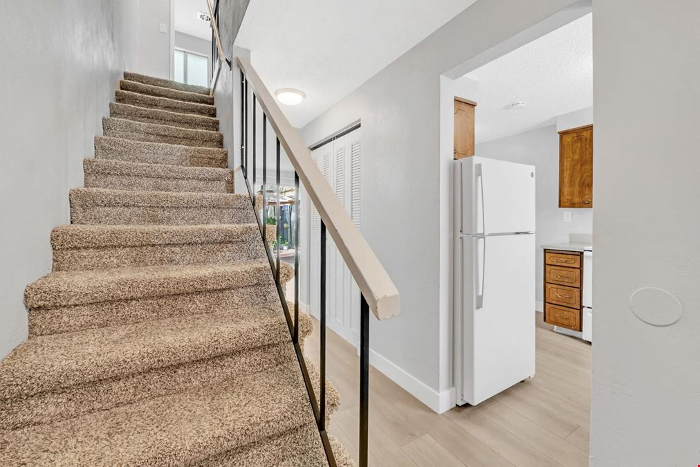 Villa Chateau Apartments
