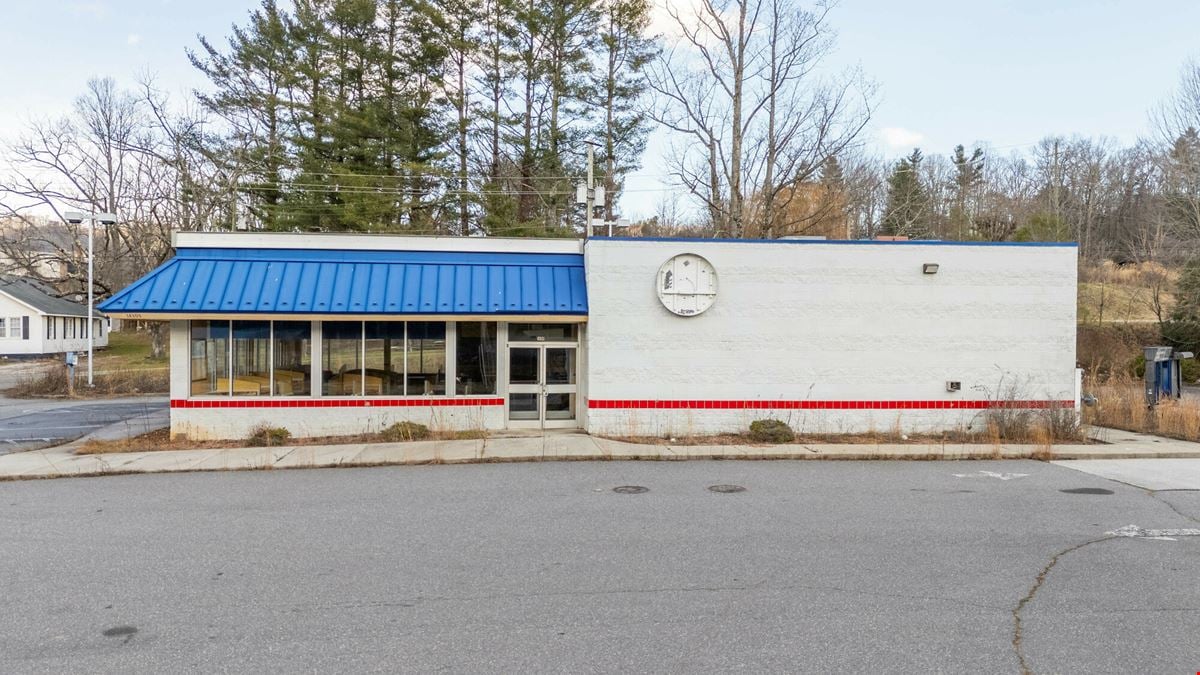 Freestanding Drive-Thru Restaurant Building in Spruce Pine, NC