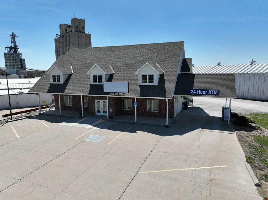FORMER BANK - FIRTH, NE