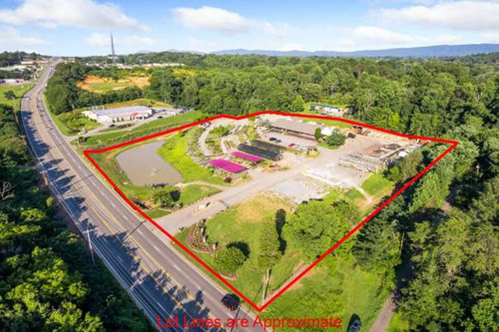 1 to 4 Storage / Outlet Lots for Lease