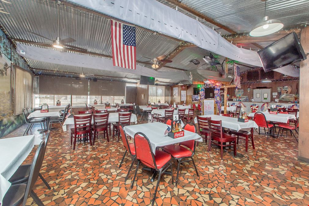 FOR SALE |  TURNKEY RESTAURANT + REAL ESTATE