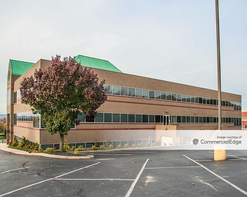 Hillside Corporate Center