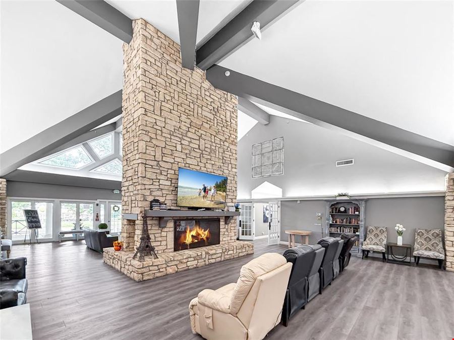 1100 Reba McEntire Ln