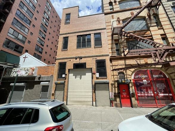 Preview of Industrial space for Rent at 211 E 121st St