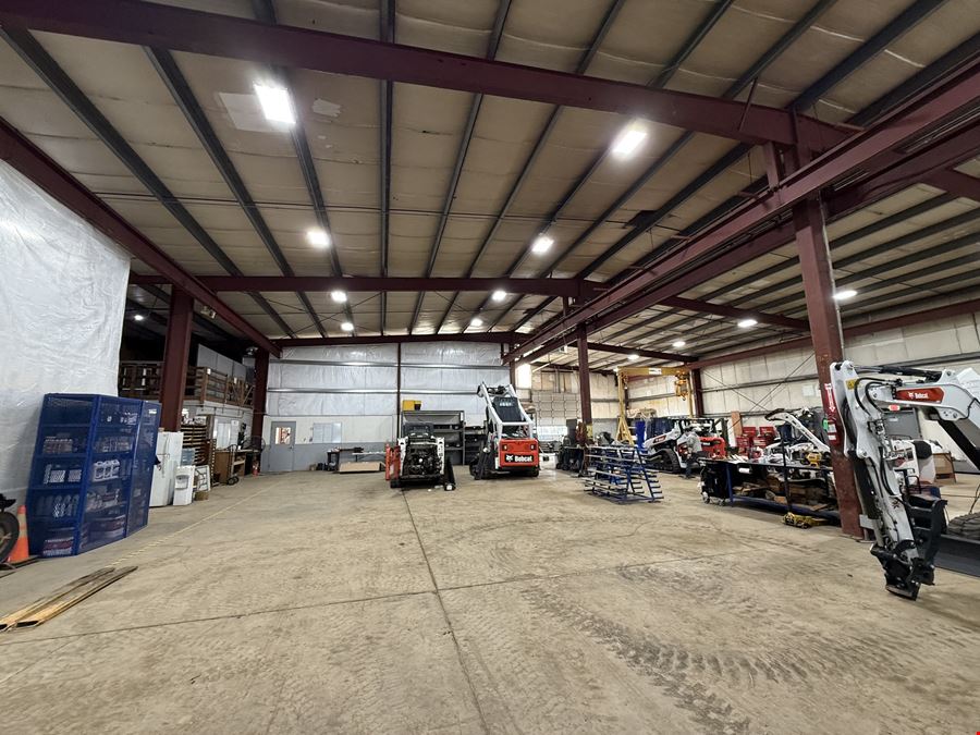 Claxter Warehouse With Yard