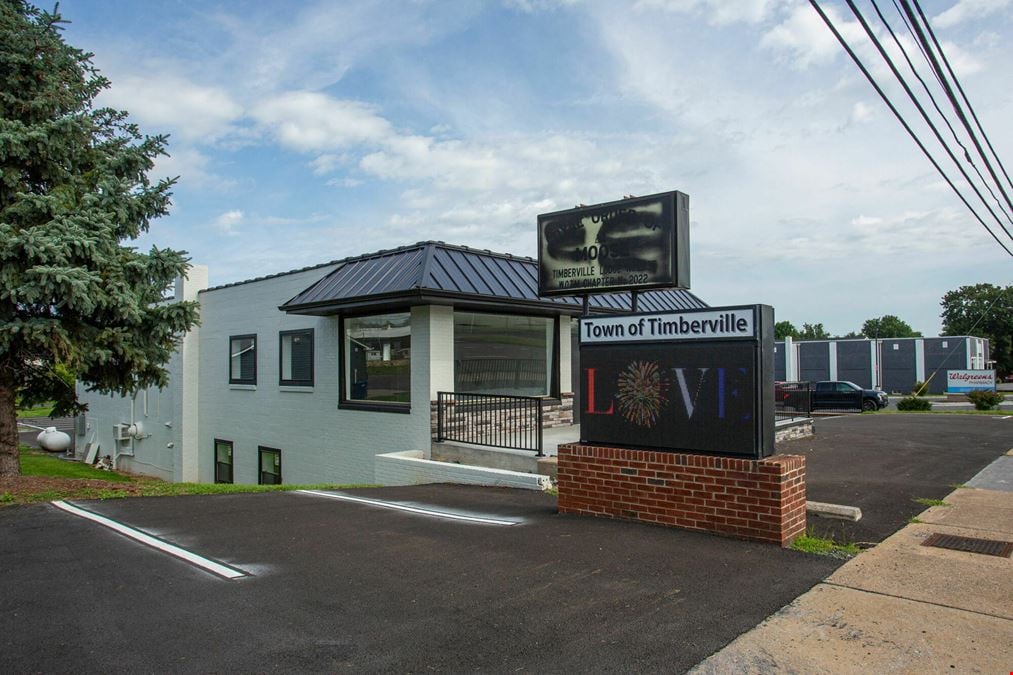 FULLY RENOVATED COMMERCIAL PROPERTY IN TIMBERVILLE