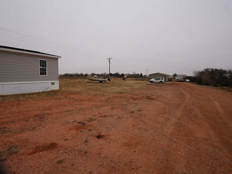 Two Quality Mobile Homes! Eight Bedroom Mobile Homes On 3+ Acres