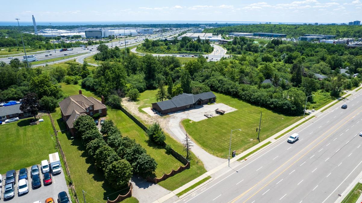 2078 Upper Middle Road East, Oakville