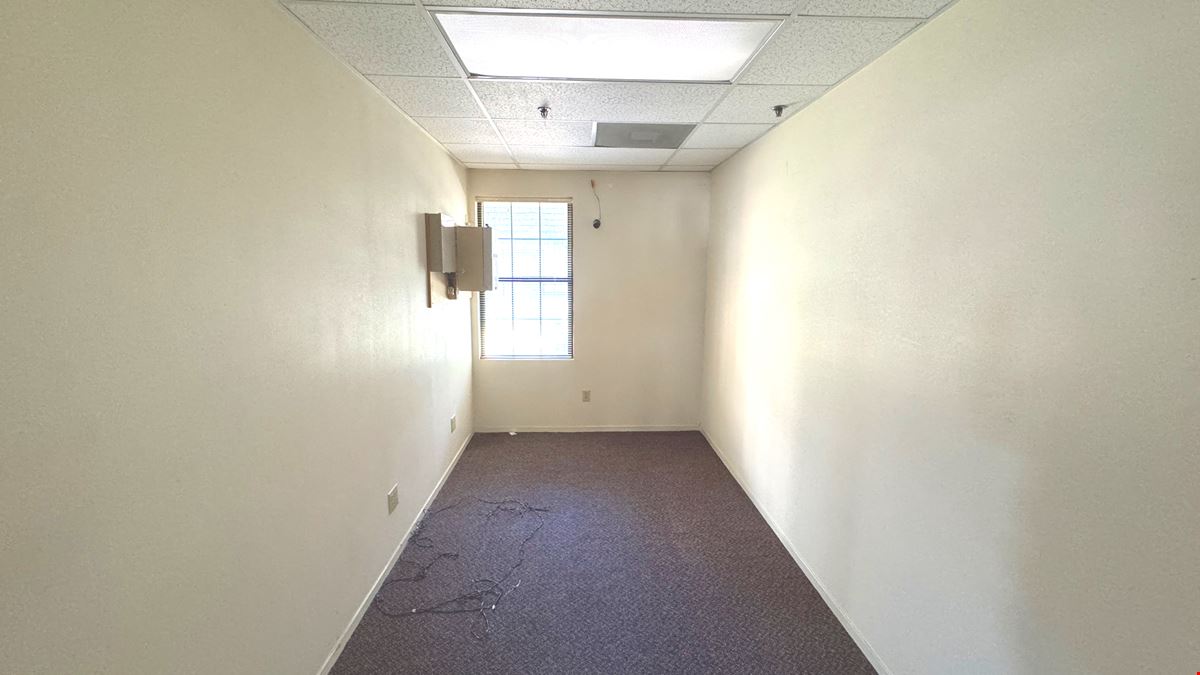 6235 N. Fresno St