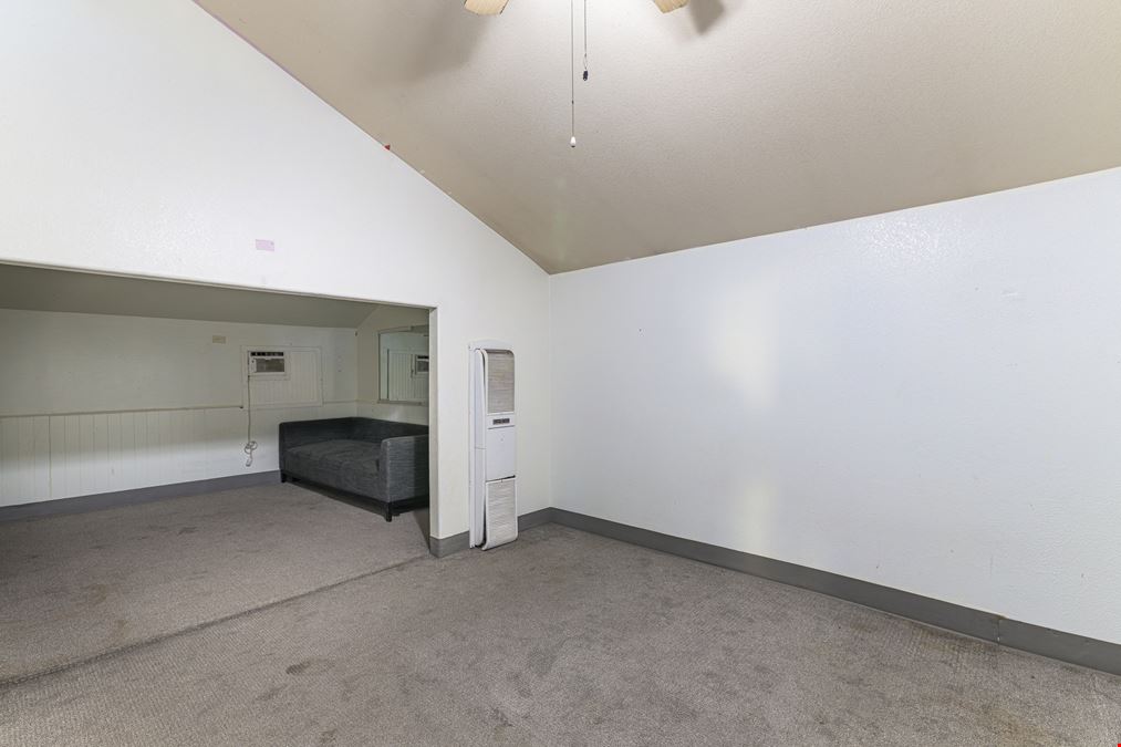 805 1/2 W Richmond St