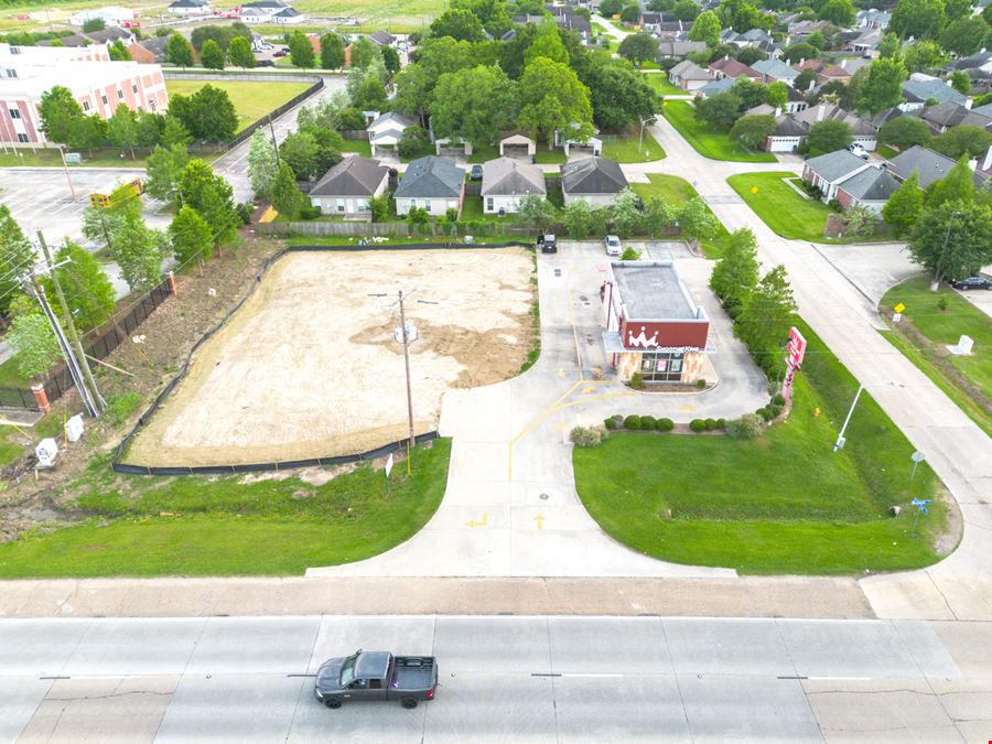 0.45 Acre Commercial Lot along Burbank Drive near Bluebonnet Blvd
