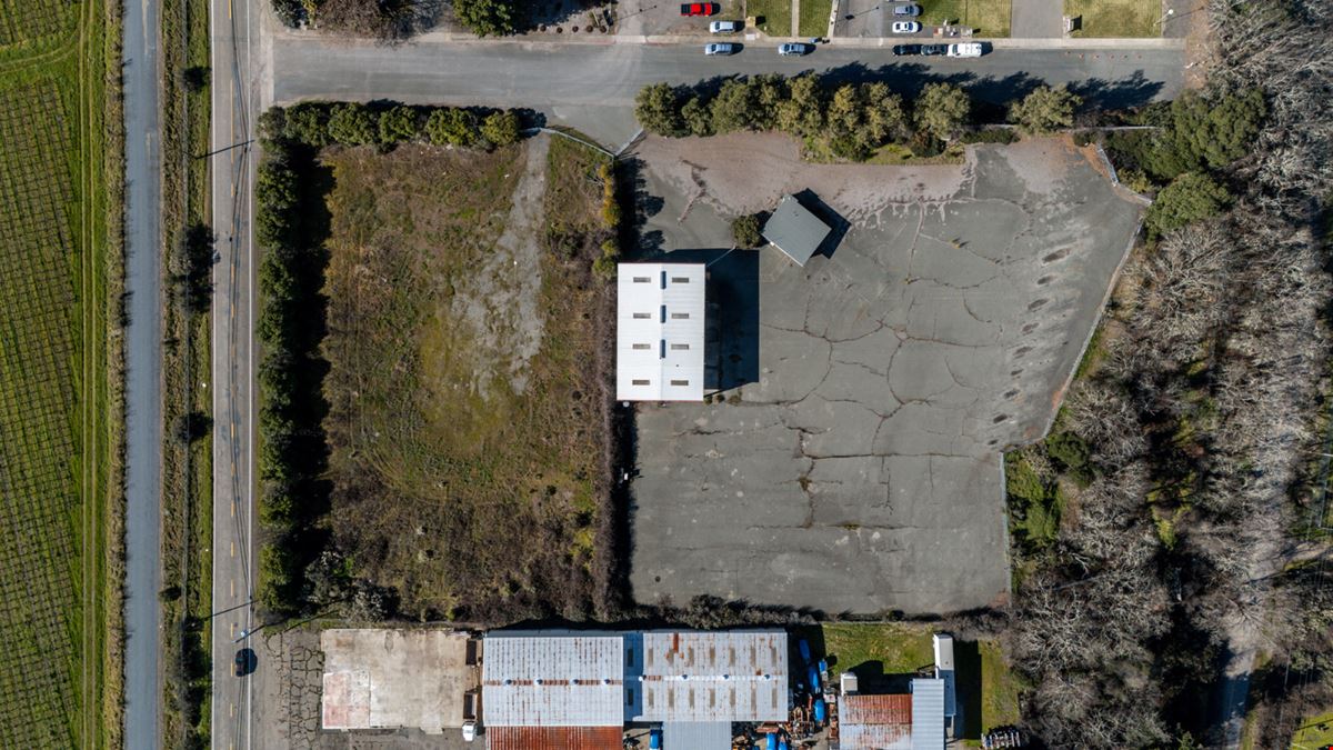 Industrial Property with Yard Space Near Freeway!