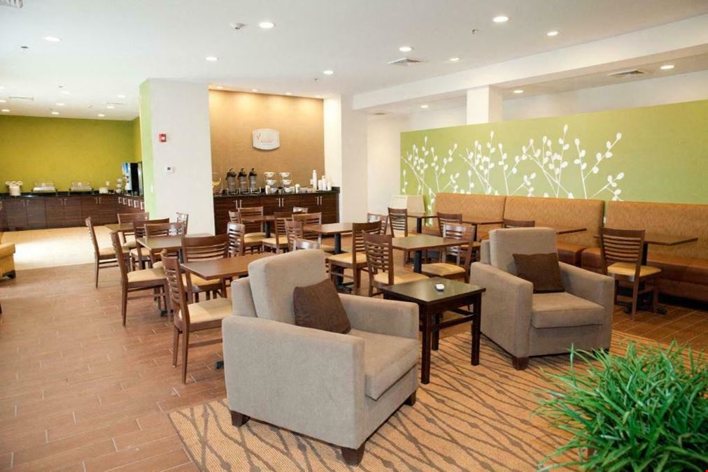 Sleep Inn & Suites Belmont Ohio